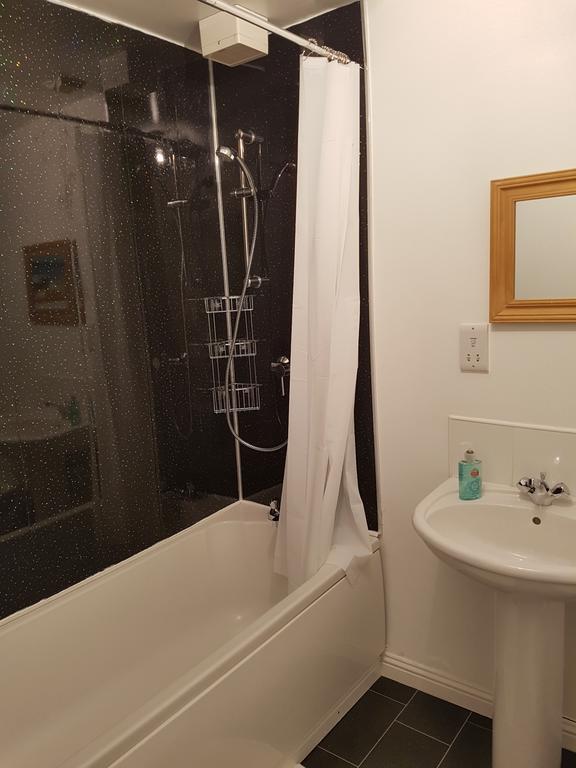 Bathgate Contractor And Business Apartment Exteriér fotografie